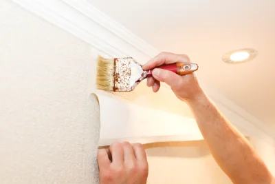 Pose de papier peint à Étobon — revêtements muraux et toiles de verre